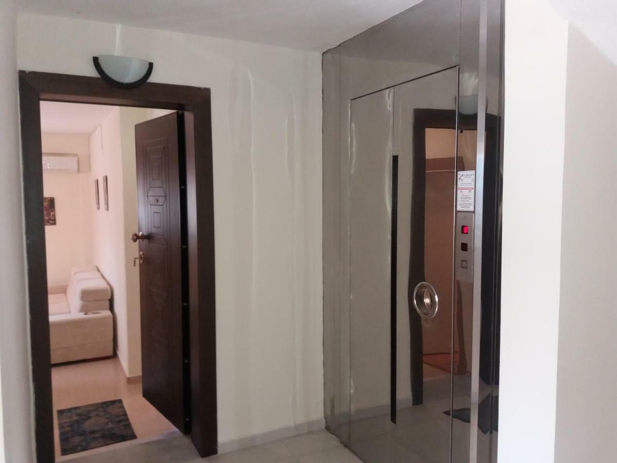 Jordan'S Studio House At 尼亚米卡尼奥纳 外观 照片